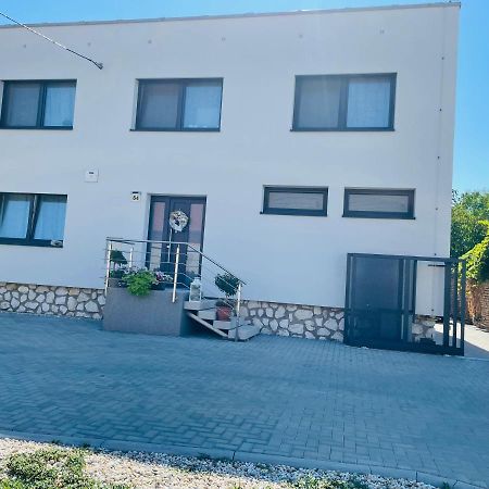 Apartmány Lednice Nejdek Kültér fotó